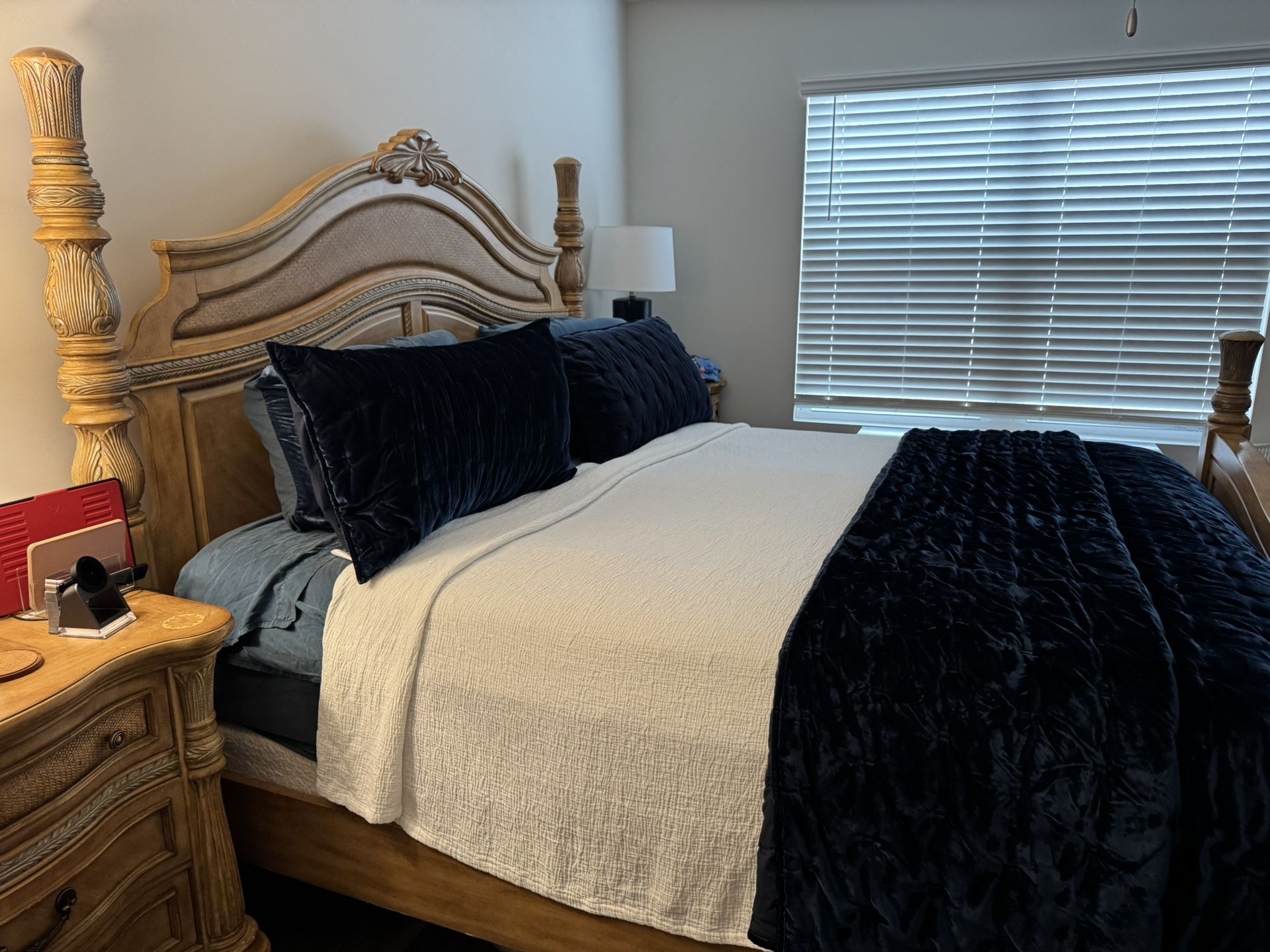 King Bedroom Set