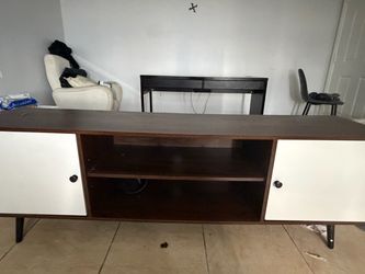 Mid-Century Modern TV Stand / Media Console