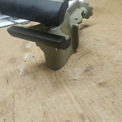 Portable Bench Vise