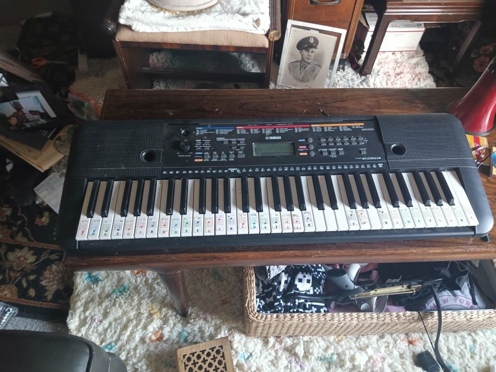 Yamaha Keyboard