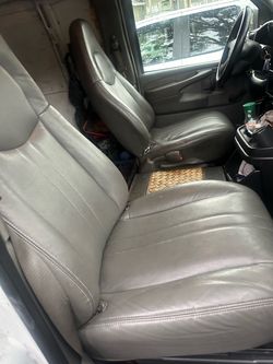 2006 Chevy exp 1500 van