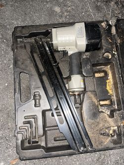Nail gun