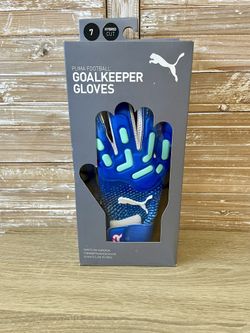 NEW! PUMA FUTURE Pro Hybrid Cut Goalkeeper Football/Soccer Gloves Men 7 0  Brand new retail 120.00. Box is a bit damaged but please look at pic