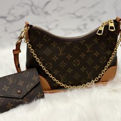 Designer Purse / Cartera $145