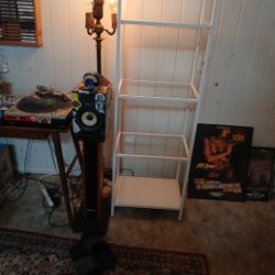 Free Shelf