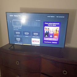 43" Inch Onn Roku TV