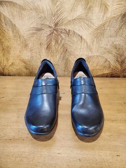 Earth Origins "Reese" Size 8.5 M Black Leather Shoe Boots