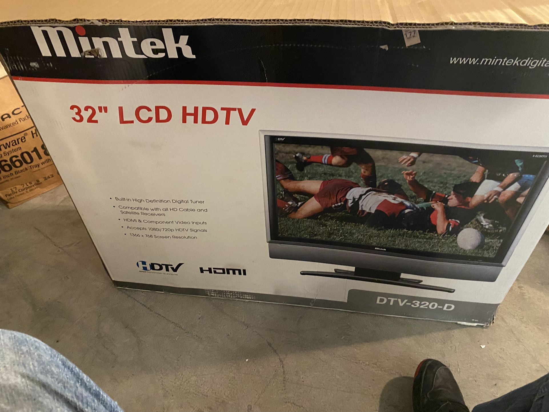 Mintek 32” HDTV With Remote