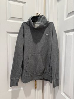 Under Armor women’s pullover