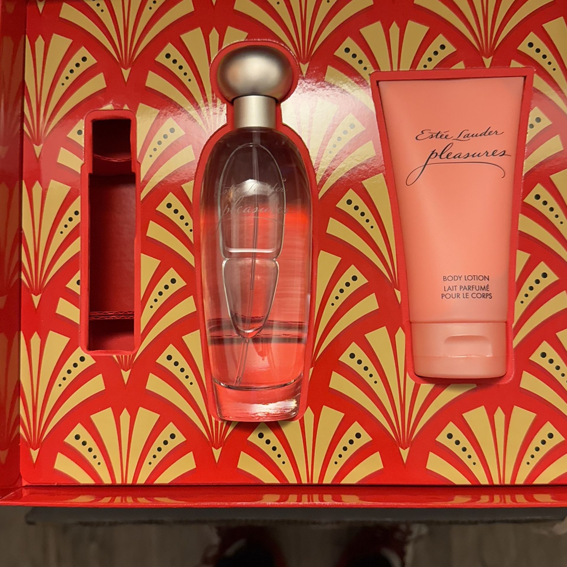 Estee Lauder Pleasures Incomplete Gift Set