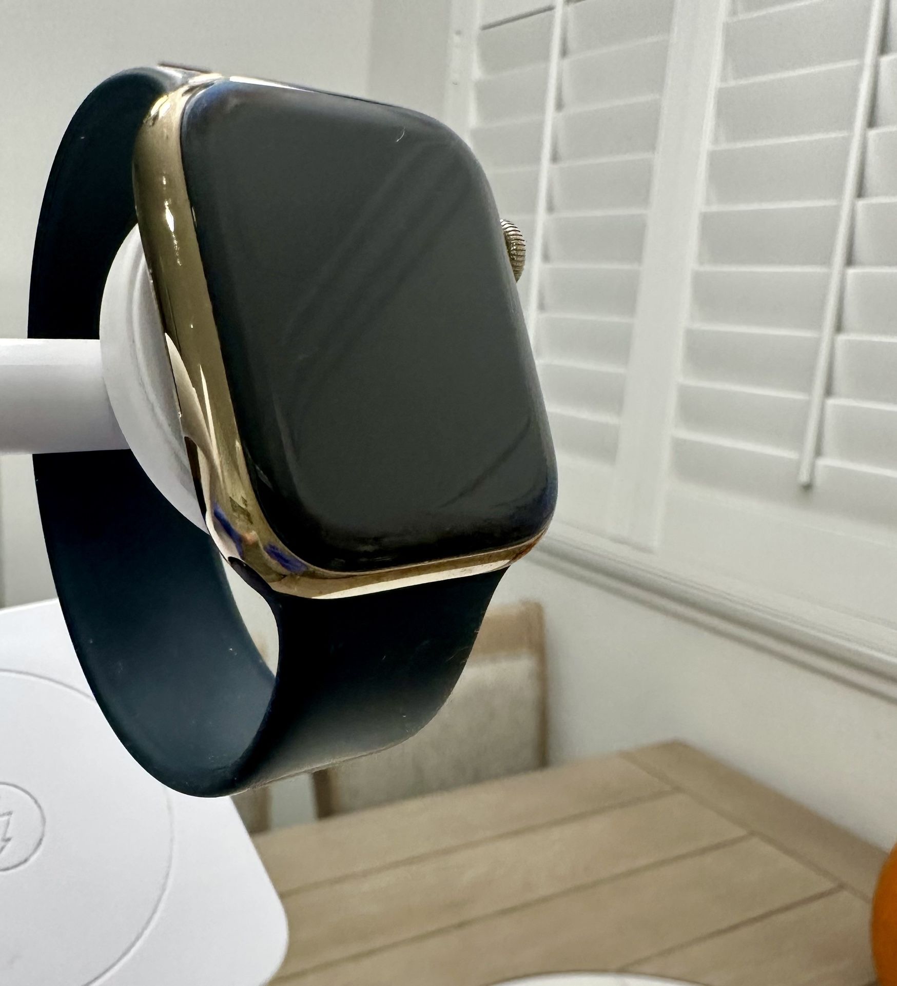 Apple Watch 7 Gold Stainless Steel 45MM