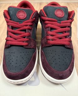 Nike SB Dunk Low Riot Skateshop Size 10.5
