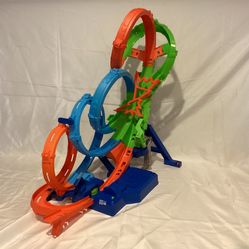 Hot Wheels 4 Loop Crash out Track