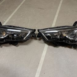 2016 Toyota 4Runner Headlights 
