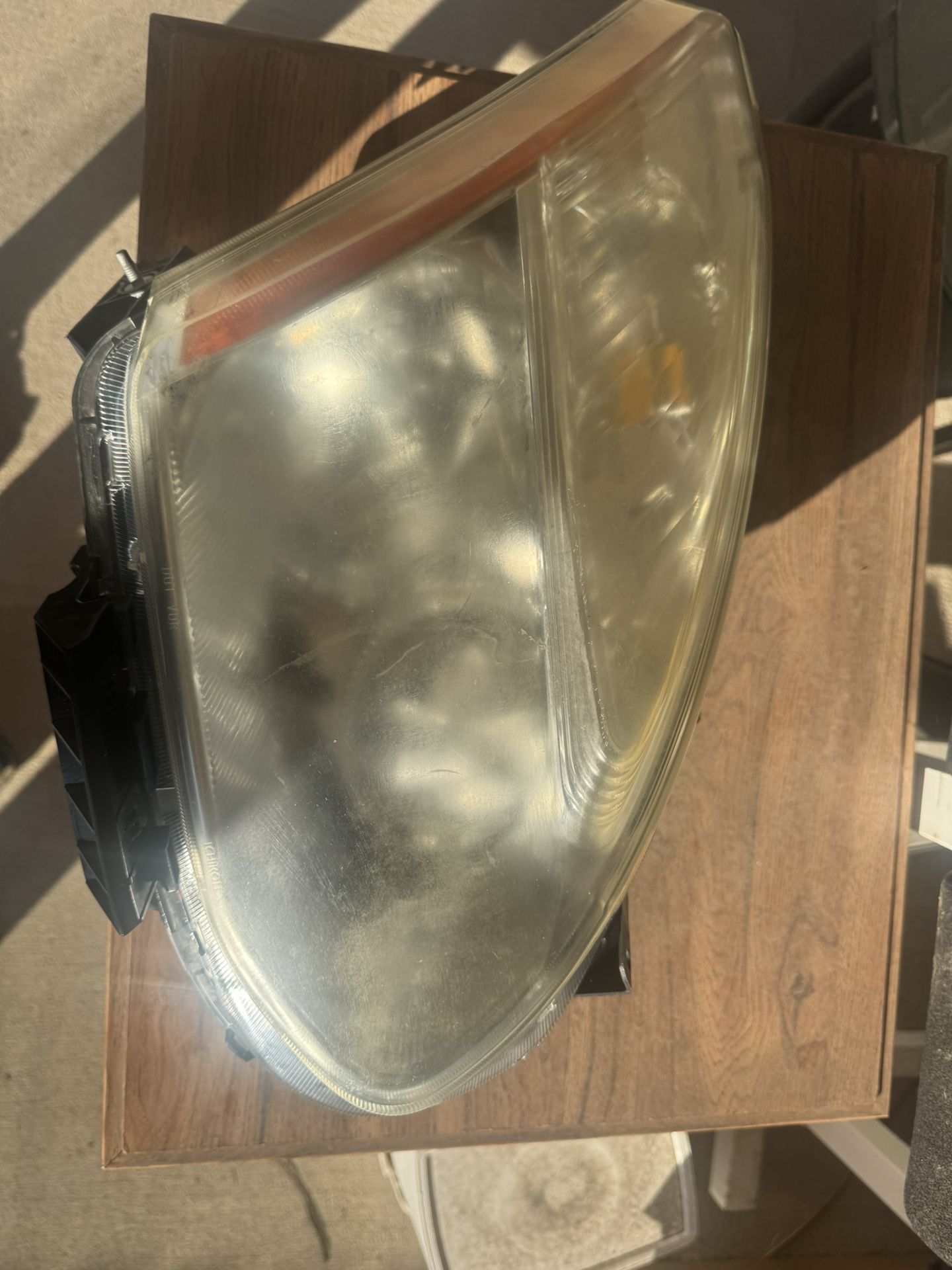 Nissan 2011-2013 ROGUE Passenger Headlight Assembly USED