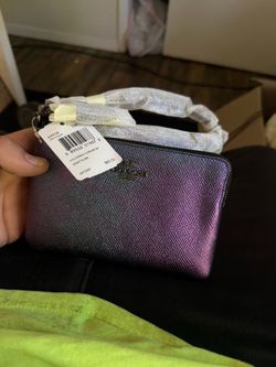 coach corner zip
