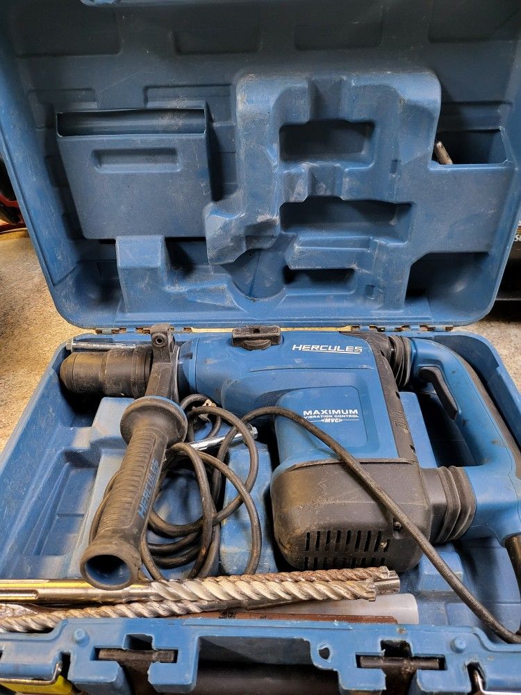 Hercules HE34 120V 1-9/16" (40mm) SDS-Max Corded Rotary Hammer W/ Case