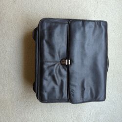 Laptop Carrying Case With Wheels and Extension Handle