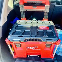 Milwaukee Pack out Tool Box 