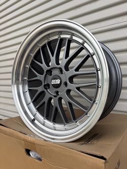 New 18” Vors staggered wheels