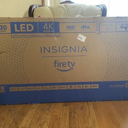 Insignia™ - 43" Class F30 Series LED 4K UHD Smart Fire TV