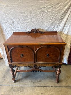 Vintage buffet/storage cabinet