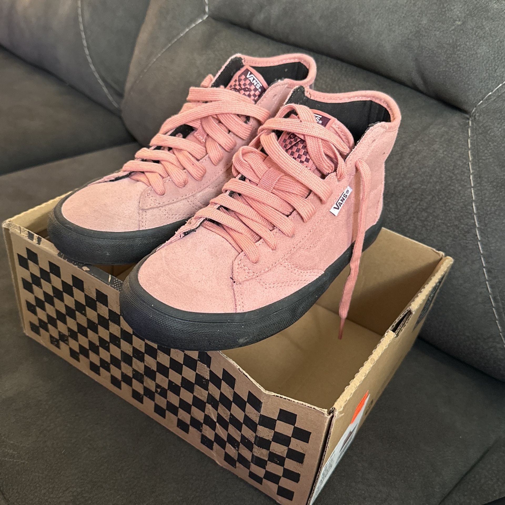 Women’s Size 5 Vans