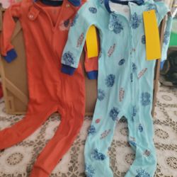 2 BRAND NEW SPIDERMAN SLEEPERS SIZE 18 MONTHS