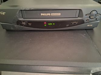 PHILIPS VHS CASSETTE PLAYER
