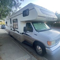 2005 Ford E450 Super Duty