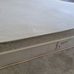 King Helix Birch Luxe Natural Mattress - Like New