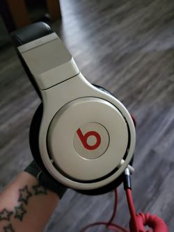 Discontinued Beats By DRE 