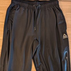 Reebok Black Joggers Sweatpants with Pockets Athletic Gym Small Side Zip Pocket 