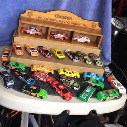 Collectible NASCAR Diecast Racing Cars