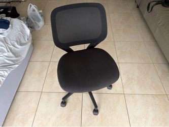 Black Mesh Office Chair