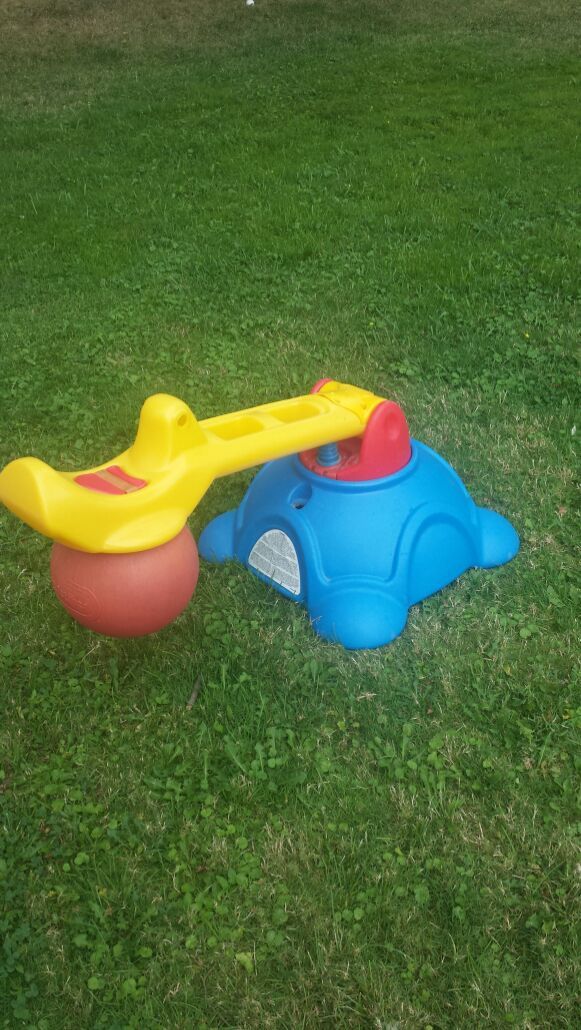 Rare Little Tikes whirly bounce ride
