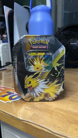 Pokémon Eevee Evolutions Jolteon V Tin Factory Sealed 2021 4 Booster Packs
