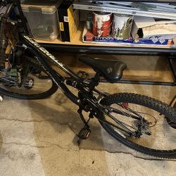 Standoff Mountain Bike 