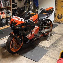 2005 Custom Honda CBR  Respol 600RR