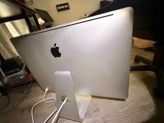 27” iMac 11,3 (Mid 2010) - $300 obo