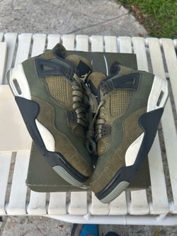 Air jordan 4 retro Olive size 9.5