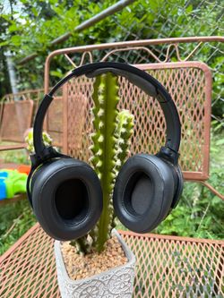 Skullcandy Noise Cancellation Headphones