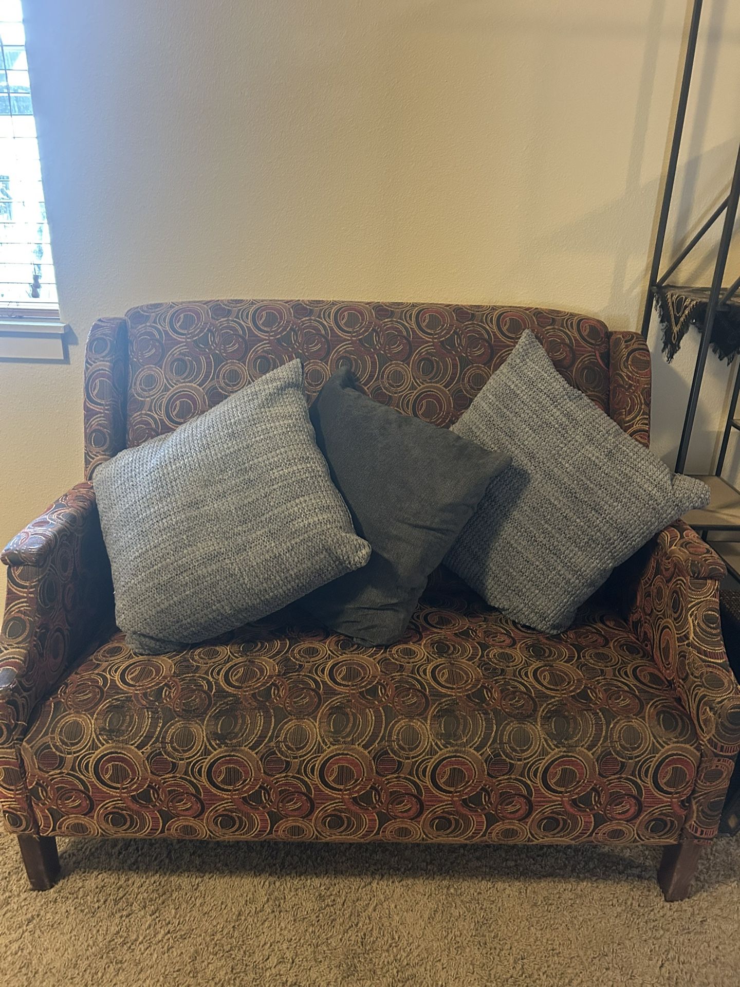 Small Decorative Couches 