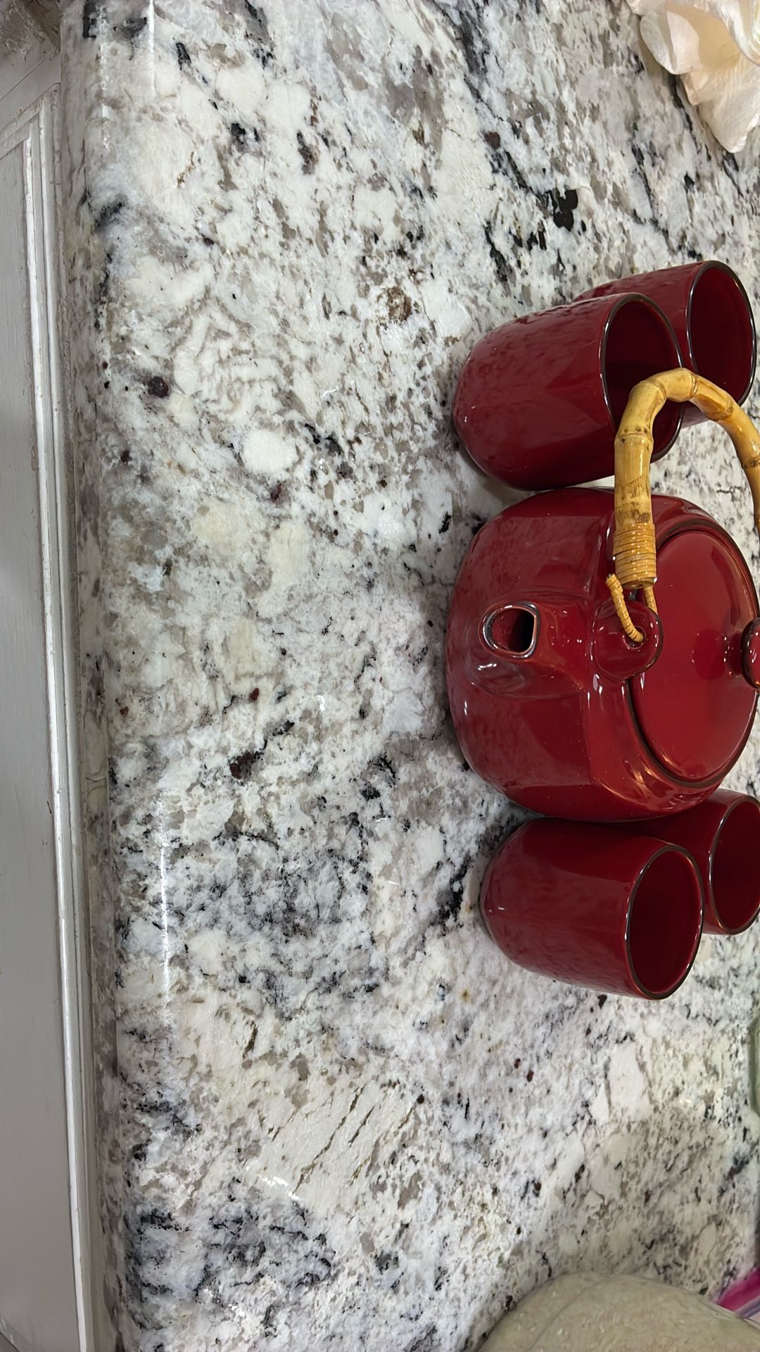 Porcelain Teapot And 4 Porcelain Cups