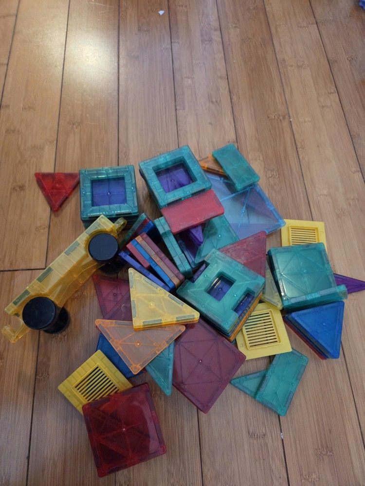 Magnatiles