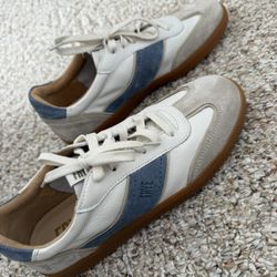 FRYE Milly Low Lace Shoe