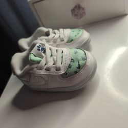 Like New infant Nike 