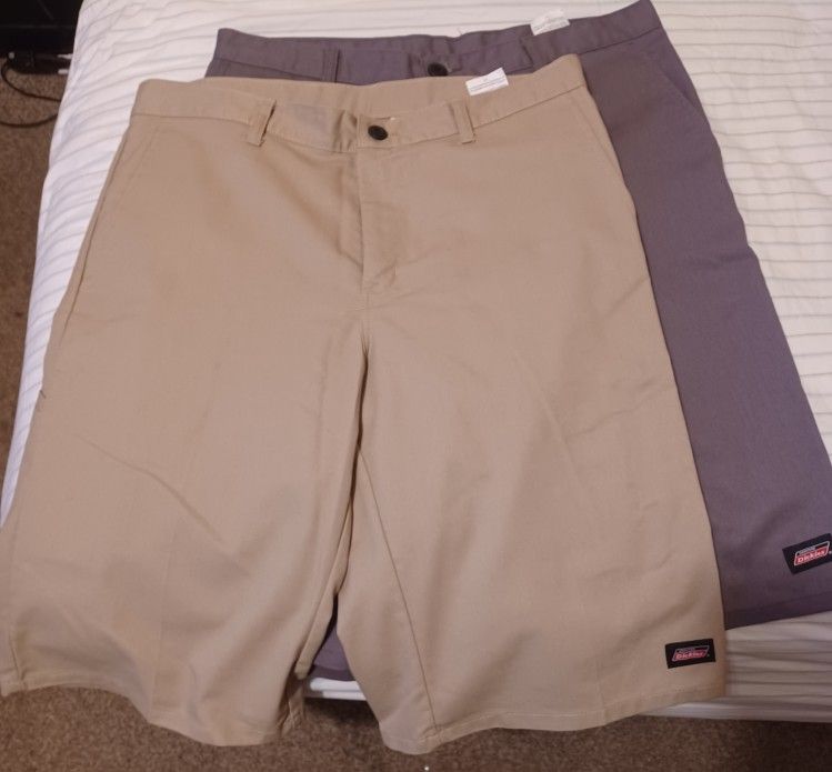 Dickies Shorts.