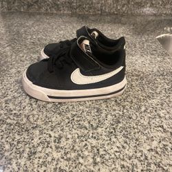 Nike Size 5T