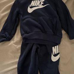Nike outfit 3t